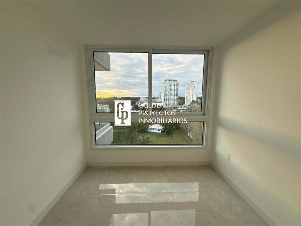 Apartamento en Venta 1 dormitorio Garage Punta