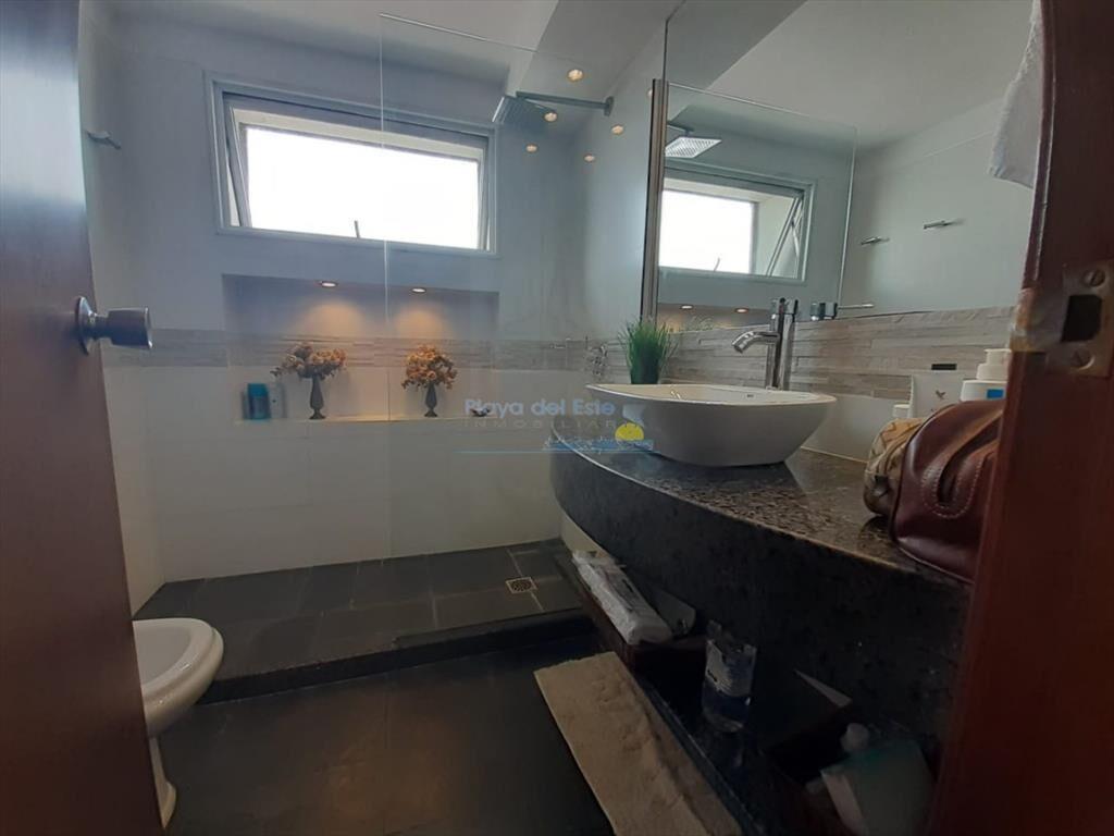 Apartamento en Brava, 3 dormitorios *