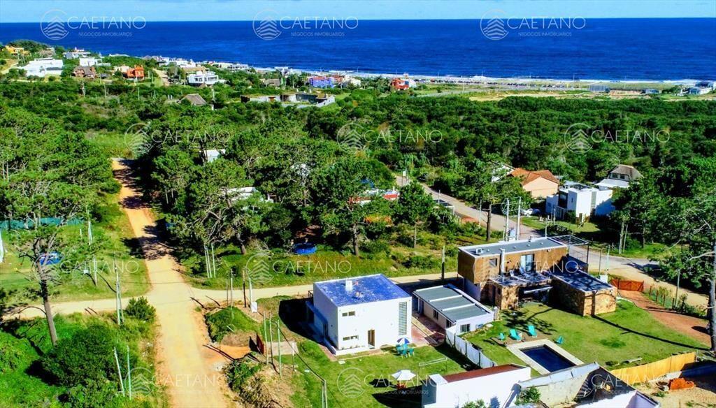Casa en venta de 3 dormitorios con piscina en en