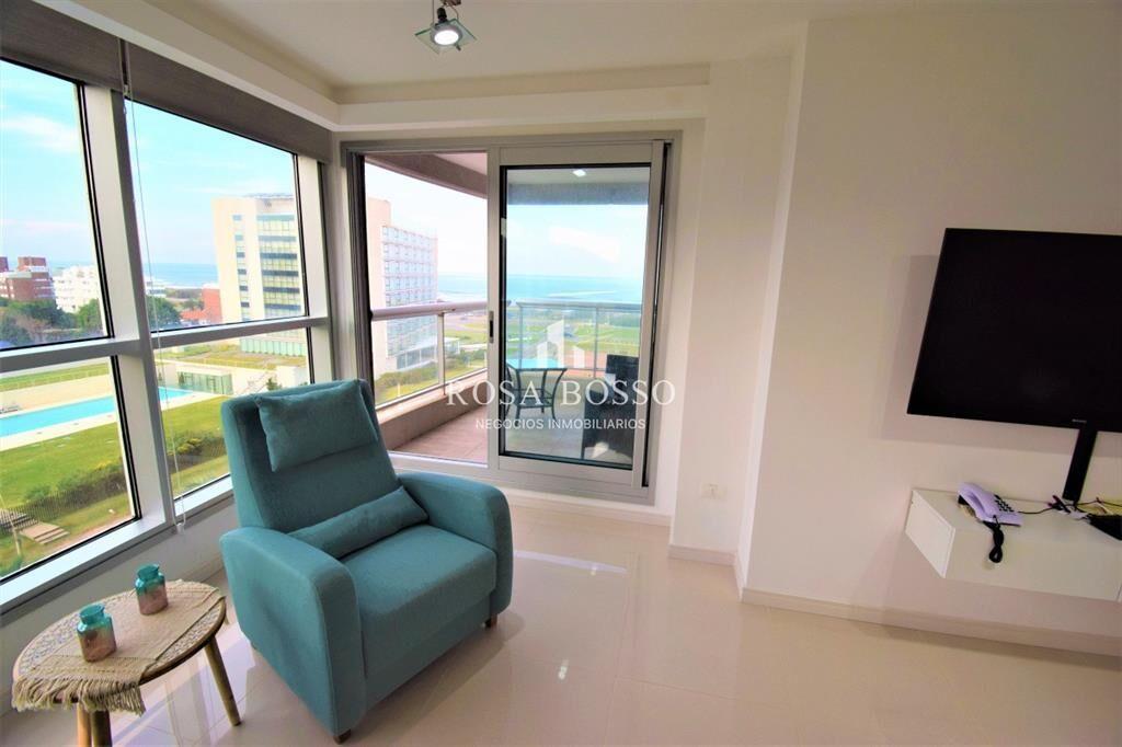 Excelente apartamento ubicado sobre la Brava!