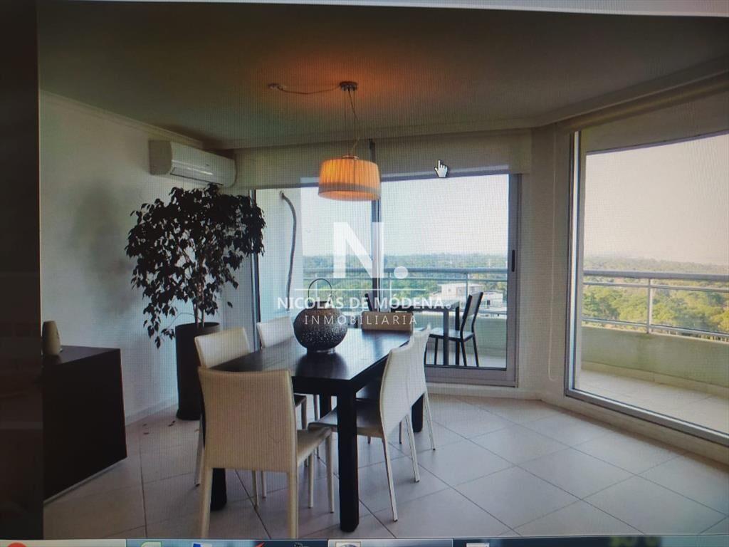 Apartamento de 3 dormitorios en Roosevelt - Punta