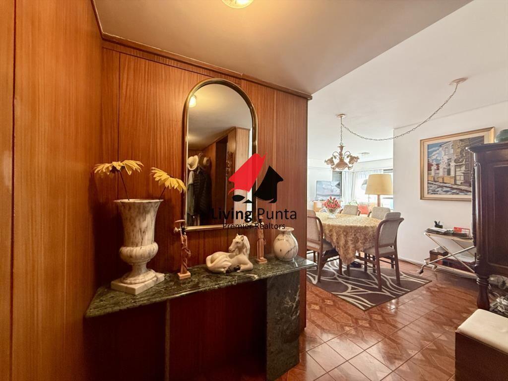 Venta Amplio Apartamento en Torre Amalfi Playa