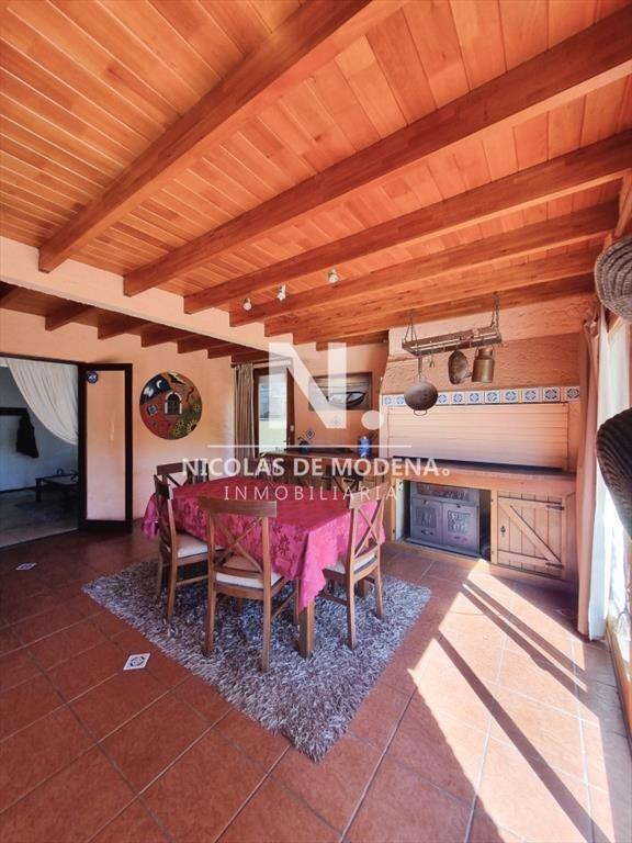 Casa de 4 dormitorios en Pinares en Venta. Punta del Este