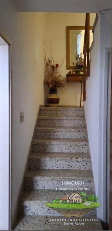 Se vende amplia casa en CordÃ³n