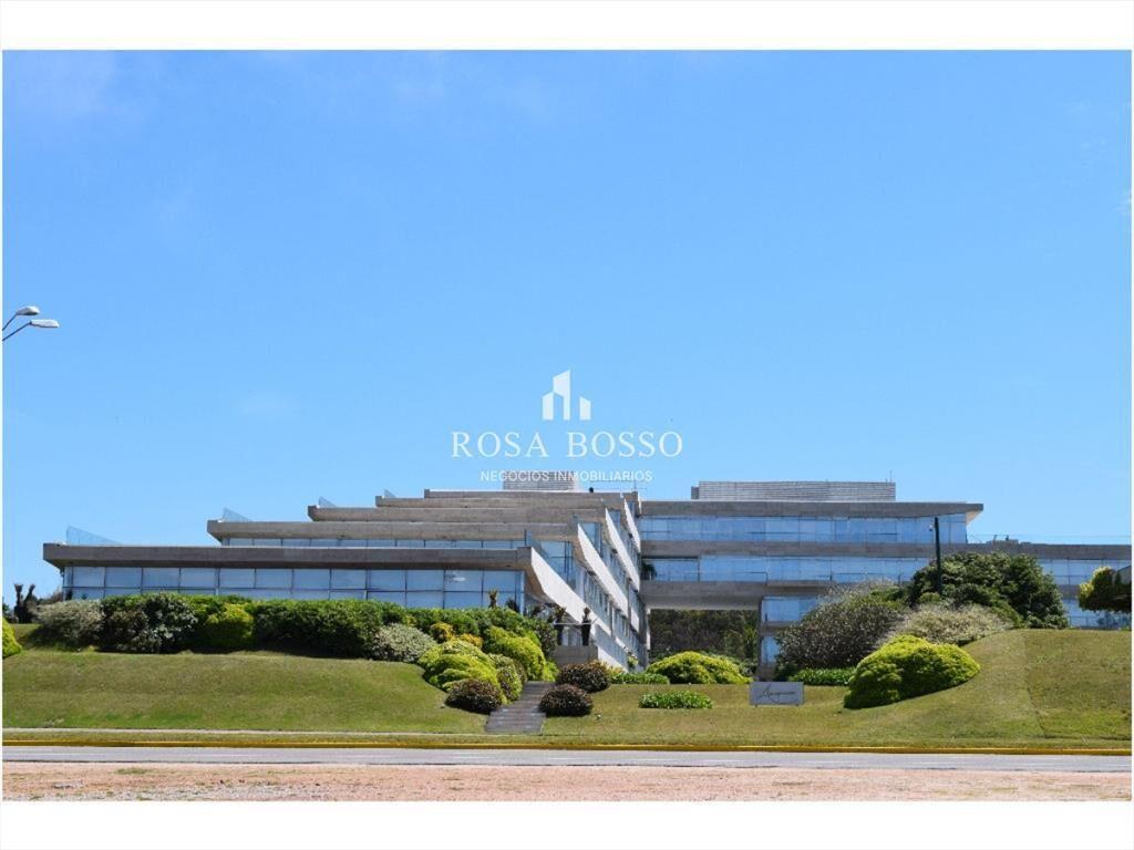 Apartamento en la Brava para la venta.