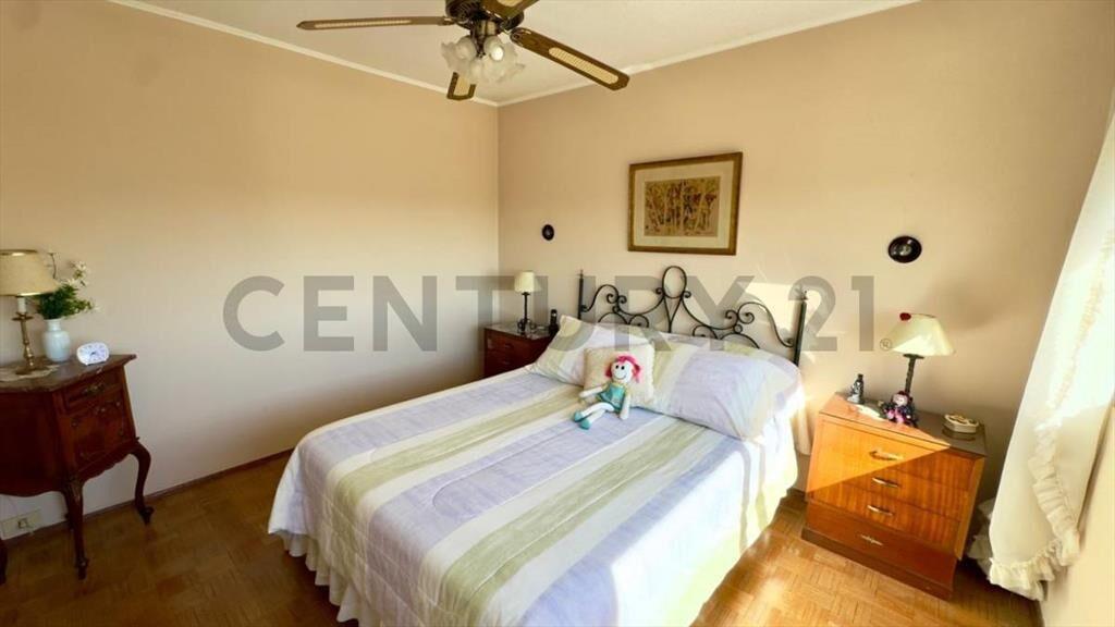 VENTA APARTAMENTO PUNTA CARRETAS, PISO ALTO, 3 DOR,3 BAÑO...