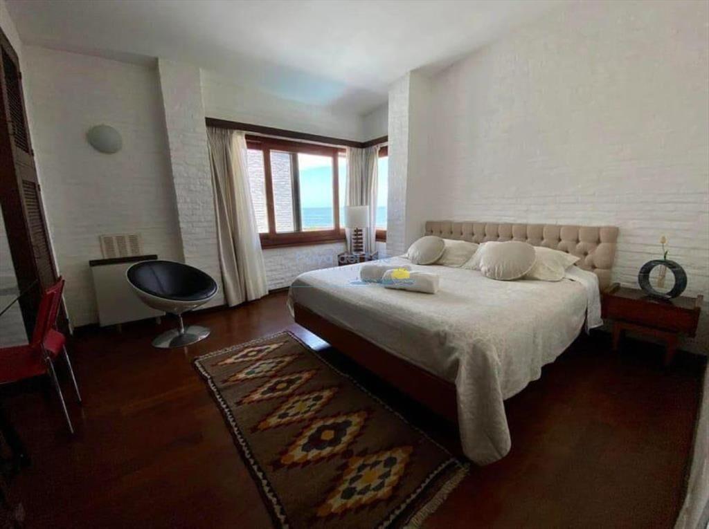 Casa en Venta en PenÃnsula 6 dormitorios , Punta