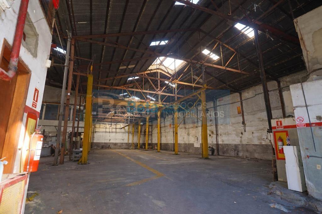 Venta Galpon- Local Comercial,  zona Aguada