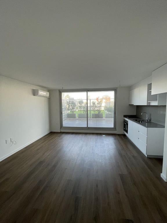 Venta con renta apartamento 2 dormitorios con garaje y pa...
