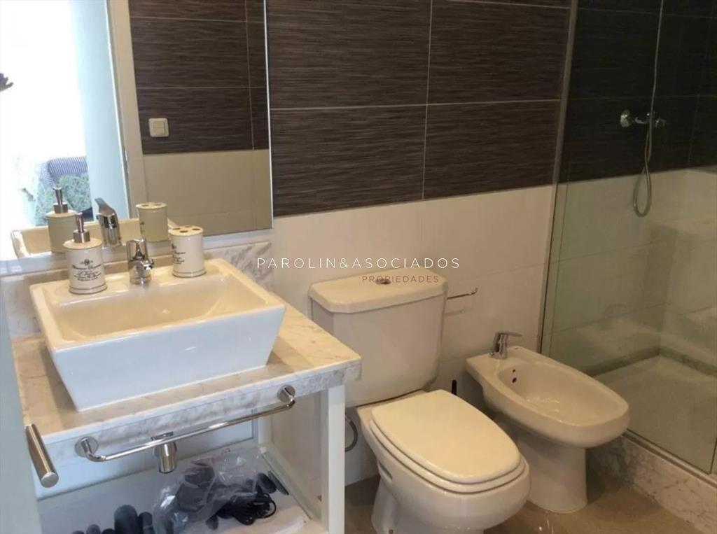 Apartamento en venta en Torre One, Punta Del Este