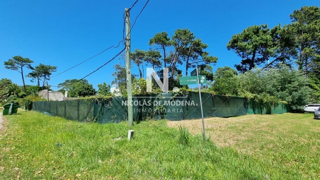 Excelente Terreno de 2100 m2 en Rincón del Indio