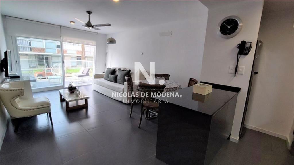 Apartamento de 2 dormitorios en Península, a del