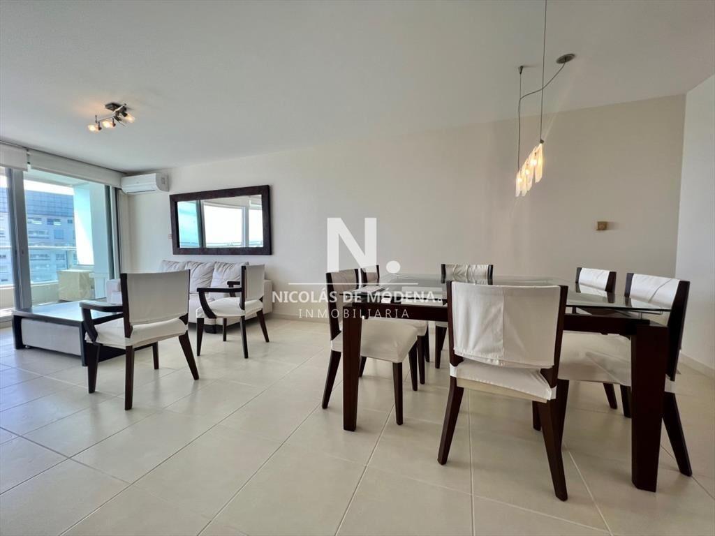 Apartamento en alquiler temporario Playa Mansa 2
