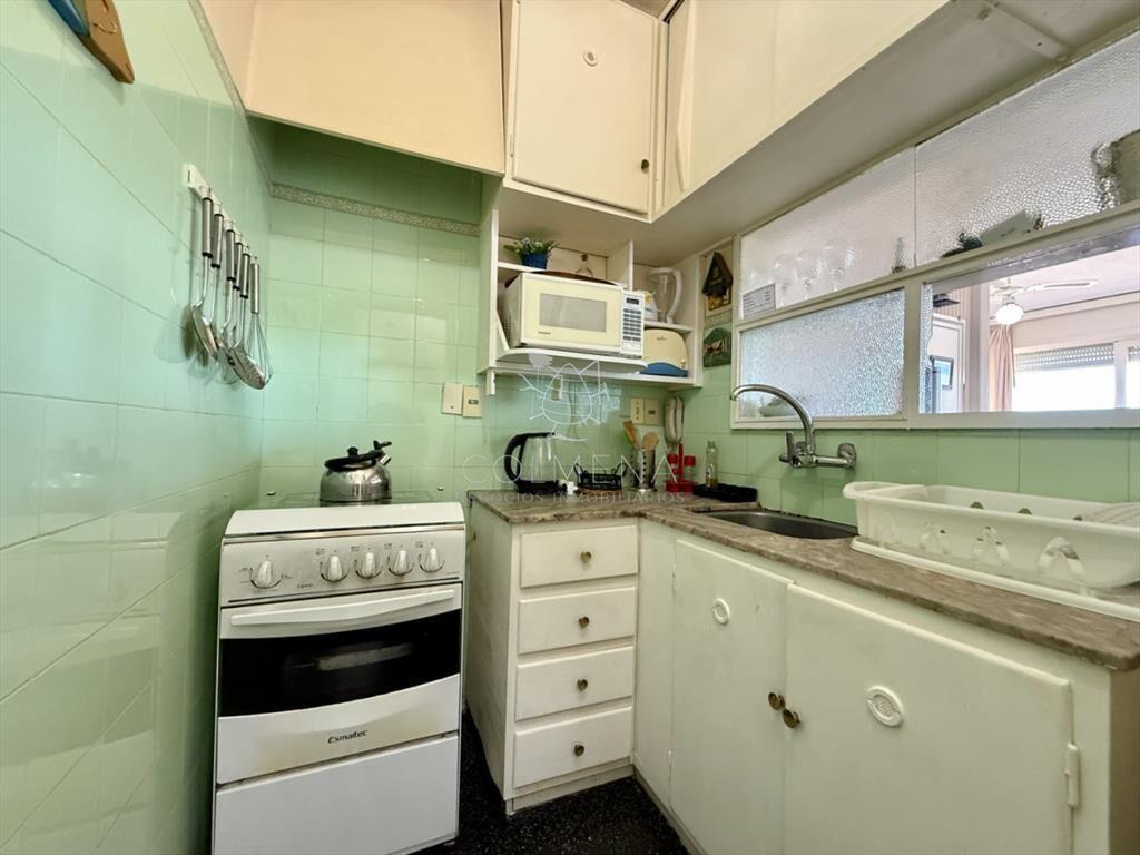 Apartamento en playa mansa frente al mar.