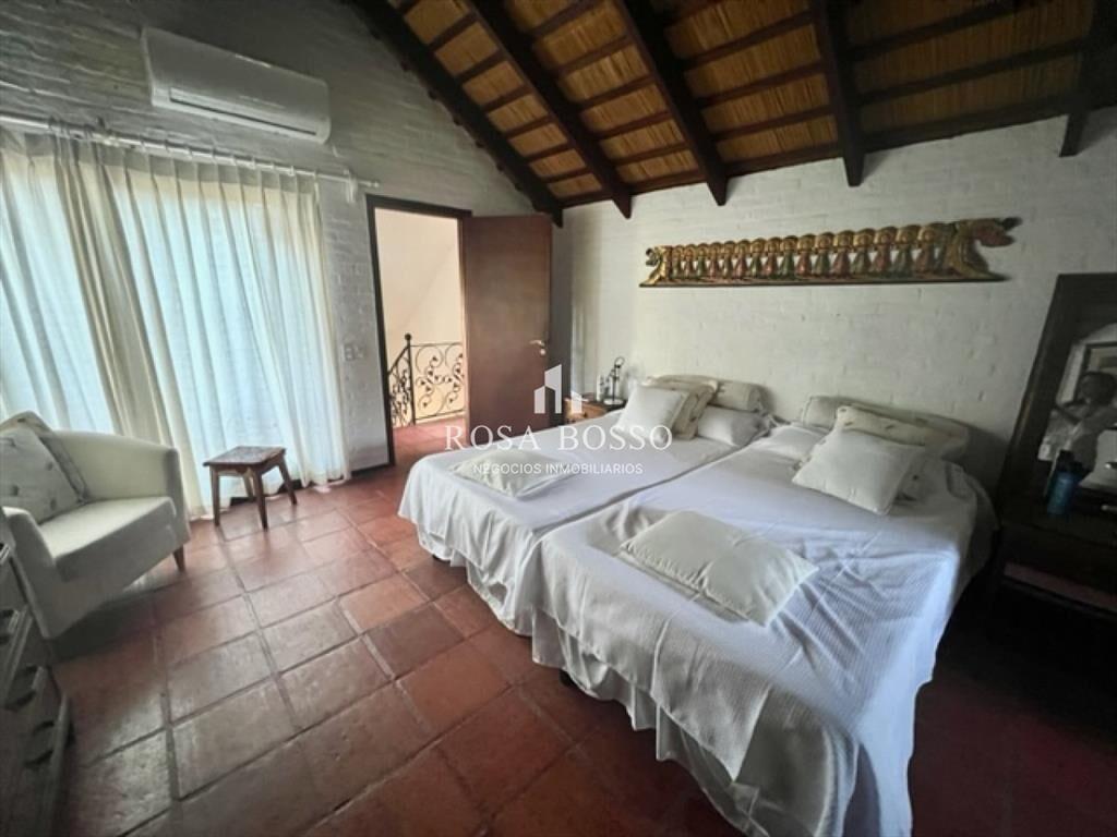 CASA, 3 DORMITORIOS, 2 BAÃ?OS, RINCON DEL INDIO, BRAVA, ALQ