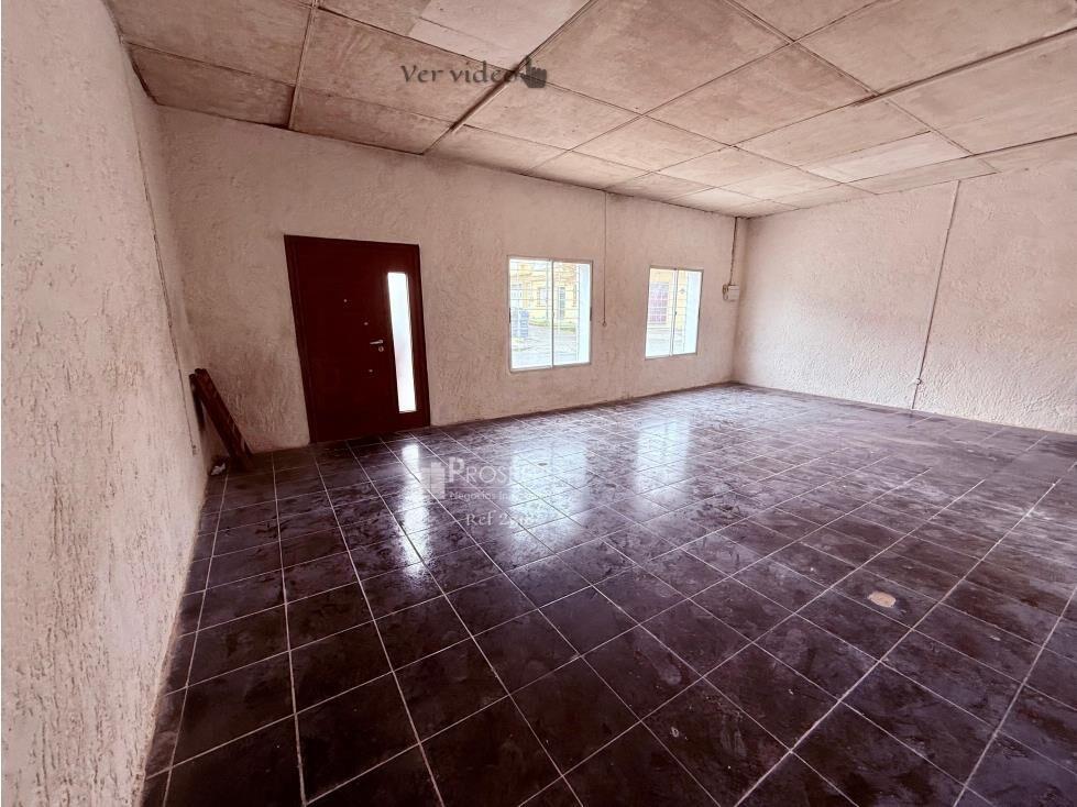 2318/p/3 Venta Apto tipo Casa PH 1dorm La Blanqueada