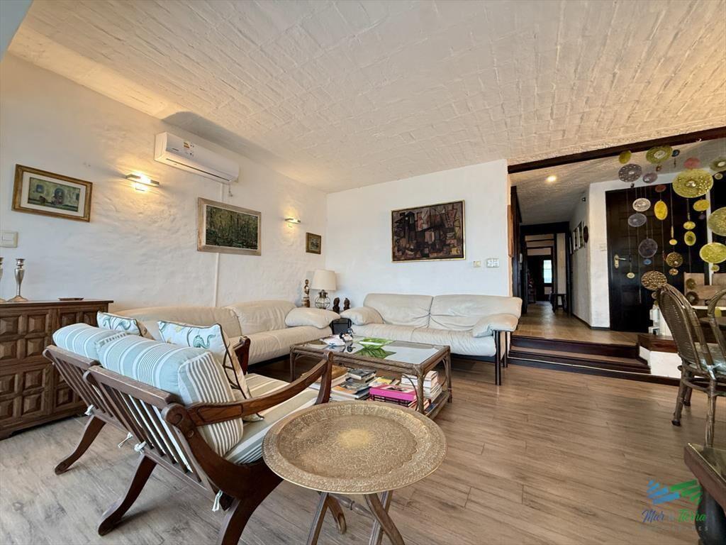 Venta apartamento 3 dormitorios frente a la brava