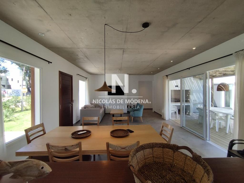 En venta casa en La Barra de 3 Dormitorios