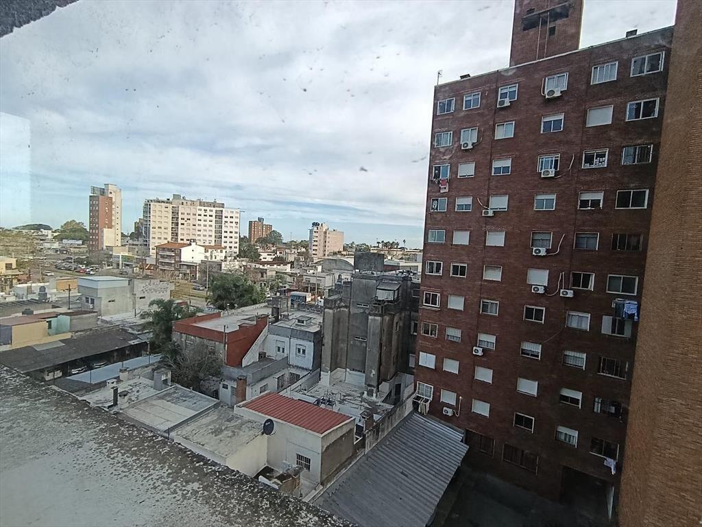 Comodo apartamento próximo a av.Italia y propios, y de ser