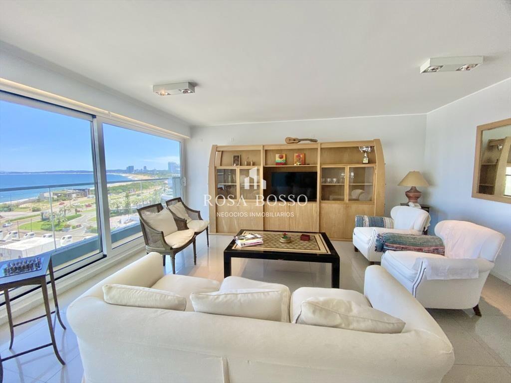 Apartamento Alquiler 2 dormitorios y dependencia