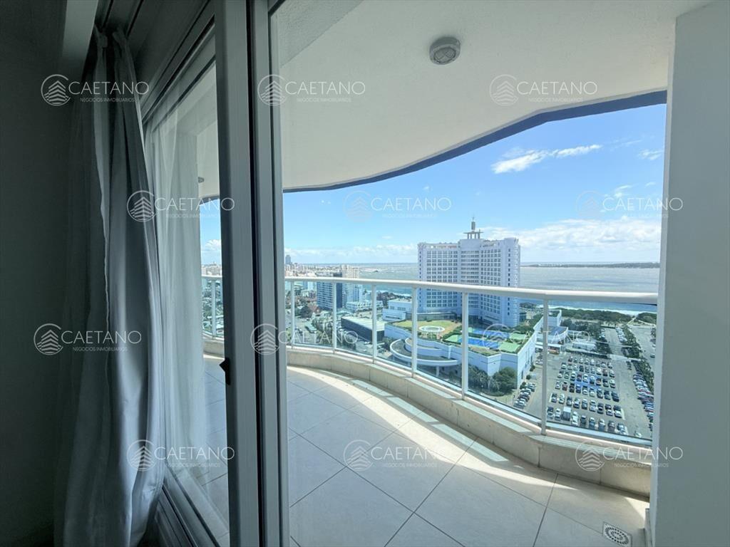 Apartamento en venta 3 dormitorios - Playa Mansa,