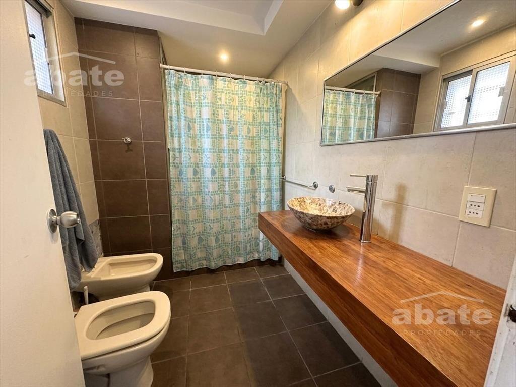 Oportunidad Venta Casa en Pocitos 7 dormitorios Padrón Únic