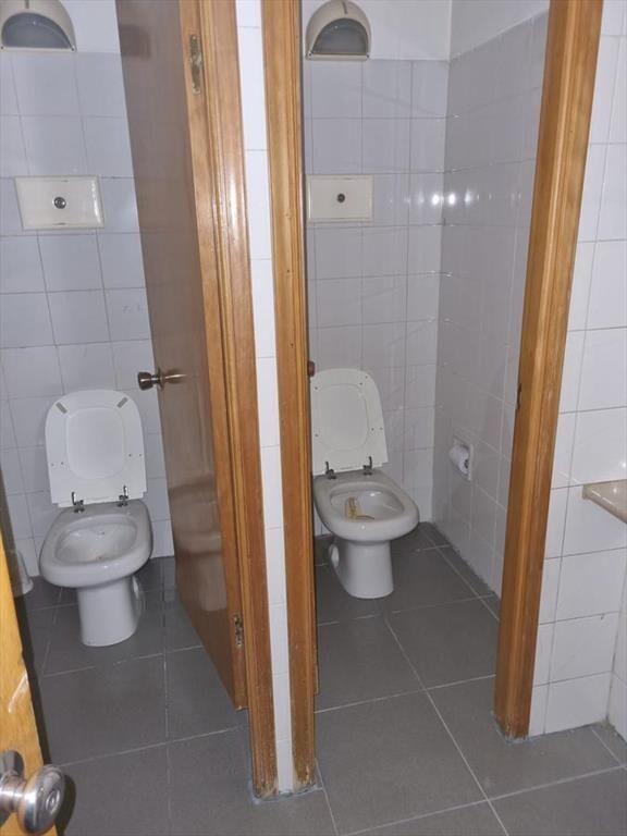 Oficina- Misiones y Cerrito, 220 m2 , planta llana !!