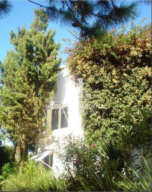 Hermosa casa frente al Arroyo de Tres Plantas.
