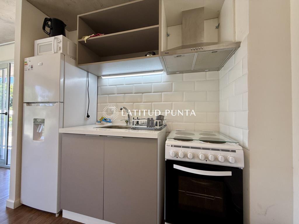 Apartamento en Pinares, Parada 25