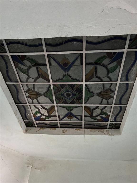 Oportunidad!!!Amplia casa para Reciclar, 5 dorm, garage, ...