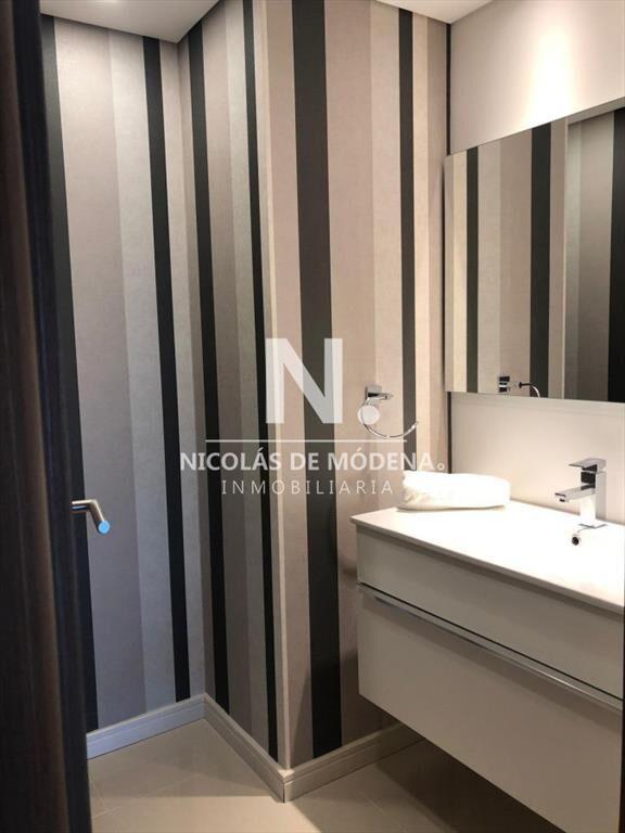 Apartamento de 3 dormitorios con parrillero en a