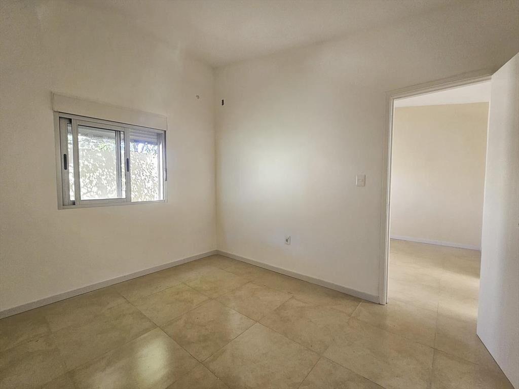 Venta apartamento de 1 dormitorio, planta baja- Carrasco No