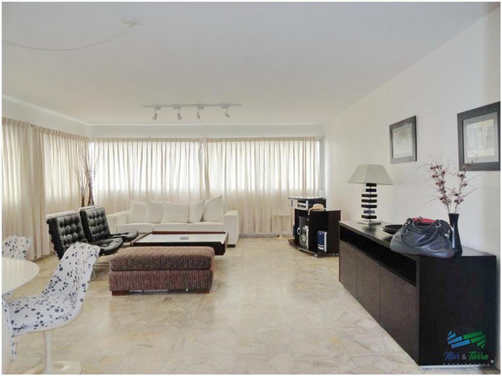 Apartamento en Peninsula, 3 dormitorios *
