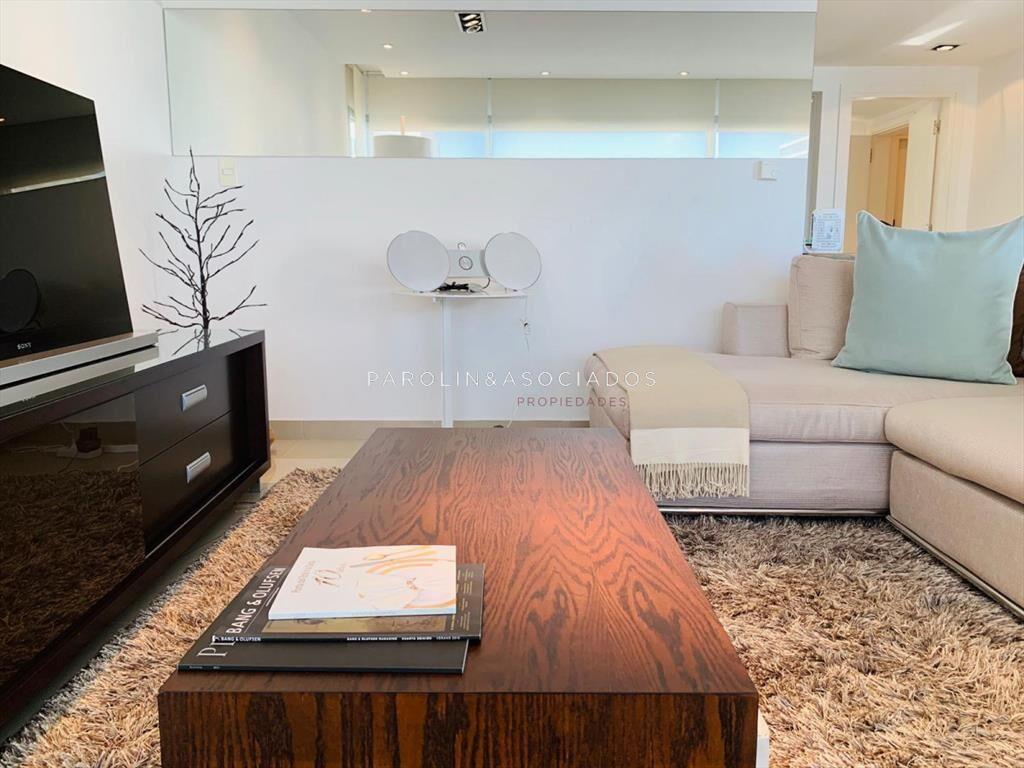 Apartamento en venta de 3 dormitorios en Brava