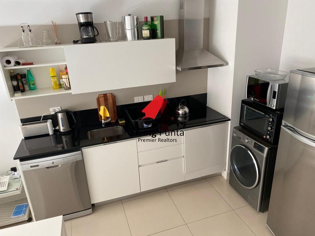 Apartamento con parrillero propio en venta en del
