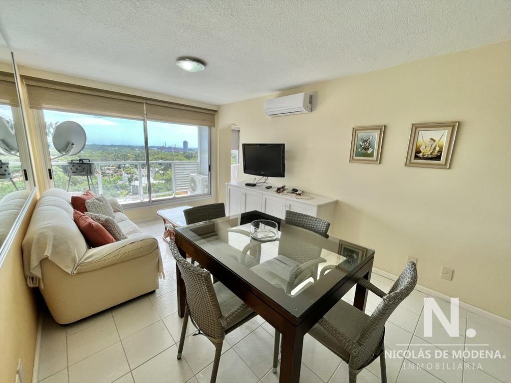Departamento en playa mansa de 1 dormitorio en venta