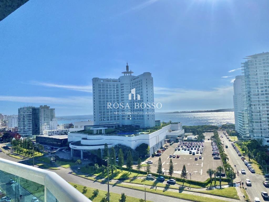 Alquiler, Apartamento, 3 dormitorios, Punta del