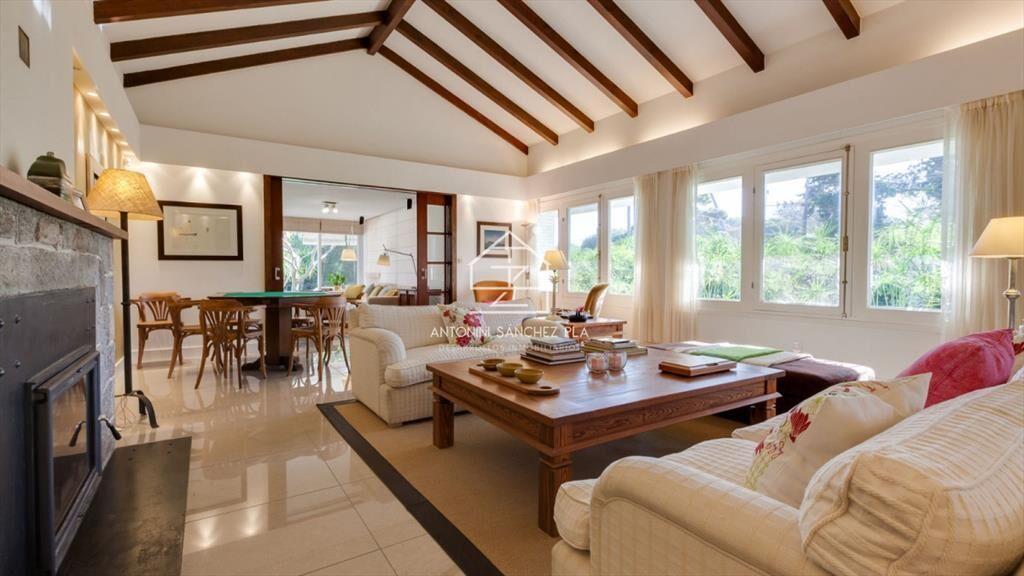 Venta casa 5 dormitorios 4 baños Mansa