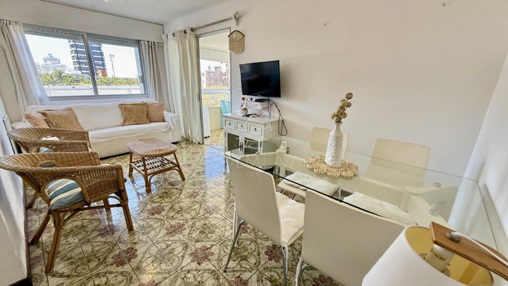Apartamento en Peninsula, 2 dormitorios *