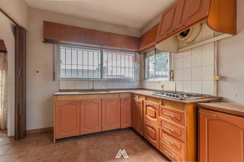 Venta casa 3 dormitorios en Pando con gran terreno