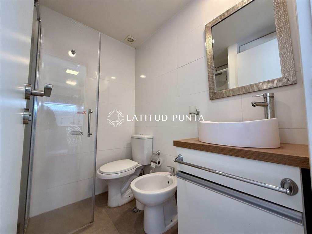 Apartamento en Pinares, Parada 25