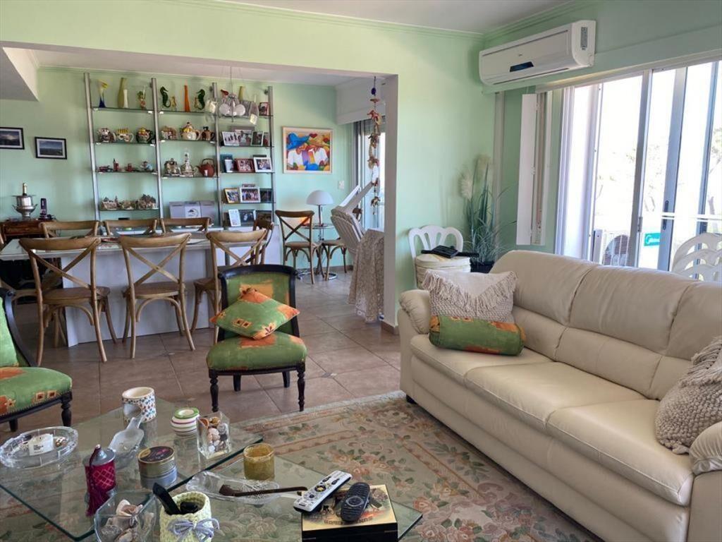 Apartamento 4 dormitorios, primera linea Mansa