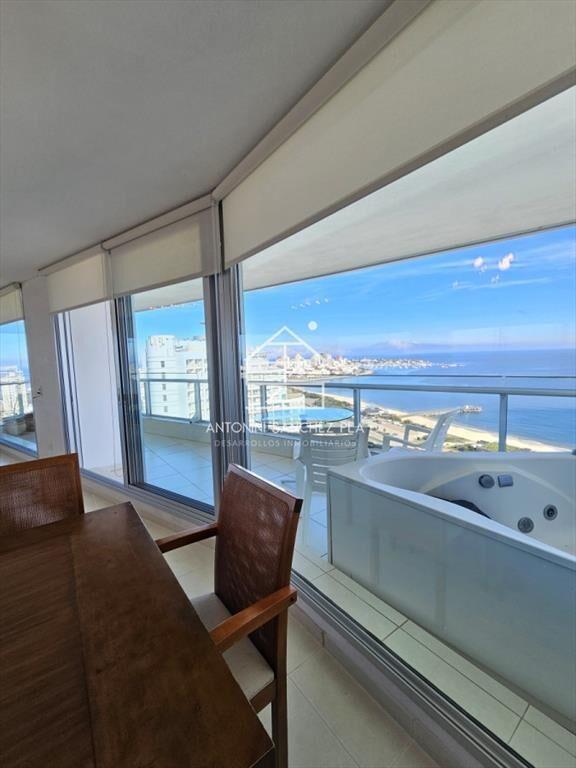Venta apartamento 3 dormitorios Punta del Este