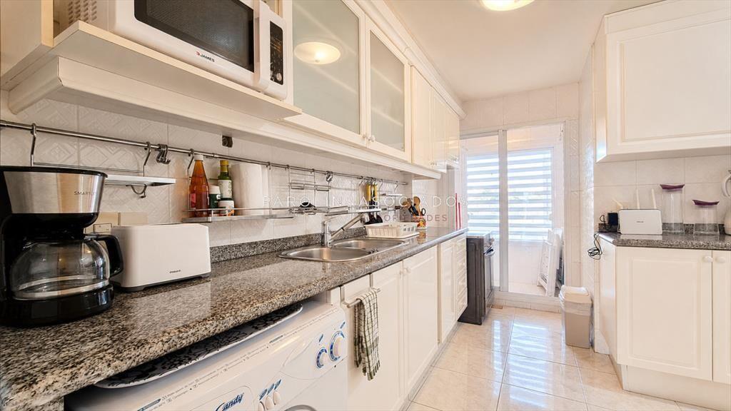 Apartamento de 3 dormitorios en venta en Coral en