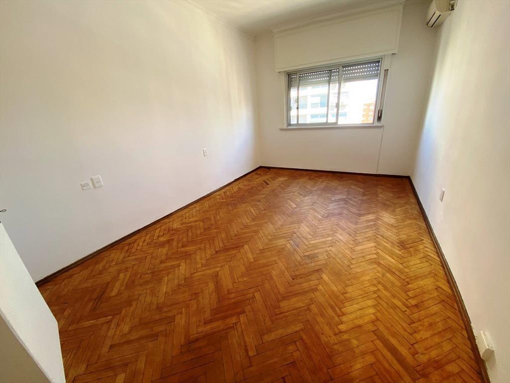 Venta de Apartamento con 4 dormitorios en Cordón. CON RENTA!