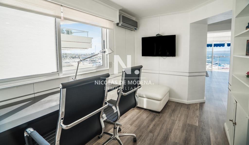 Departamento en venta de 6 dormitorios frente al