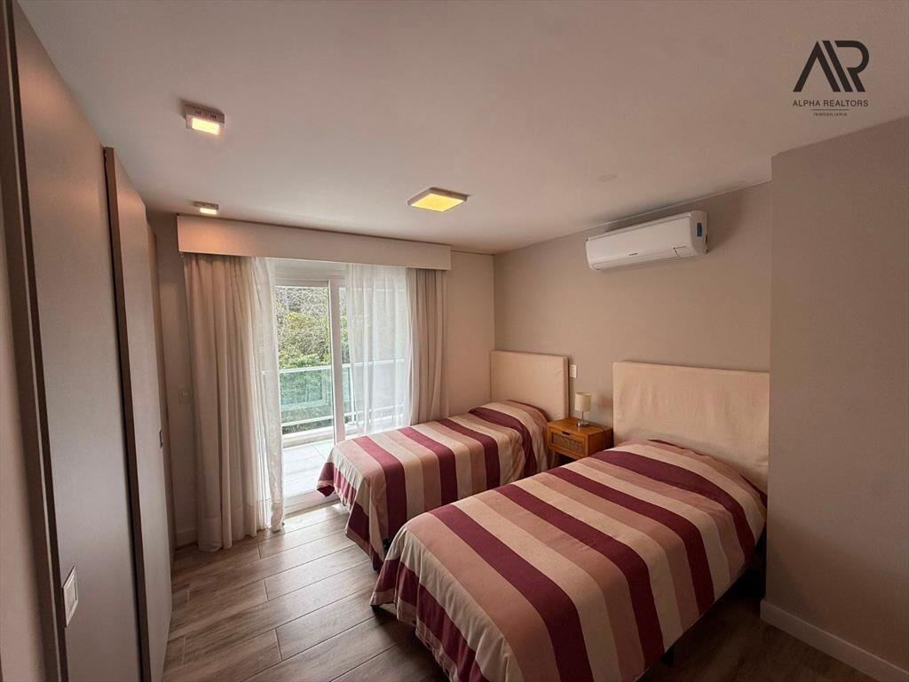 Apartamento en venta c/ cochera en Rincón del Indio