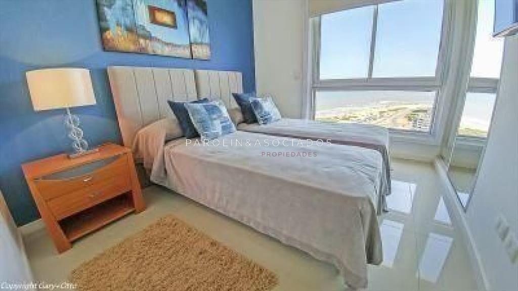 Apartamento en venta de 3 dormitorios en Wind del