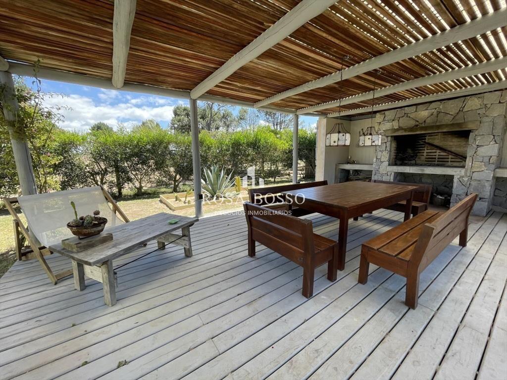 Casa en alquiler con piscina José Ignacio