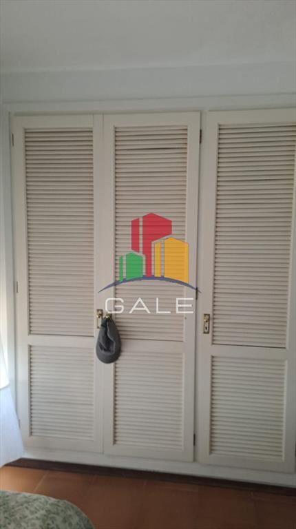 Vende apartamento de 2 dormitorios más servicio